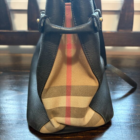 Women's Black Burberry Bag - Picture 2 of 4